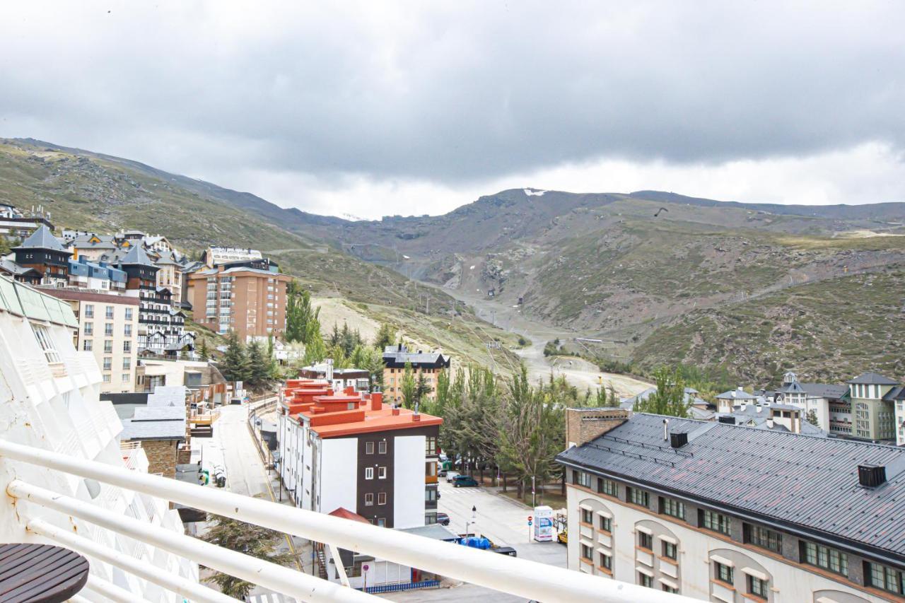Holidays, Mont Blanc Estudio En Pradollano & Parking 塞拉内华达 外观 照片
